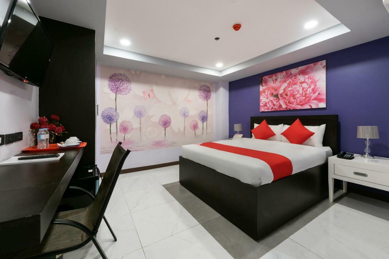 Oyo 171 Amore Hotel Muntinlupa City Exterior foto